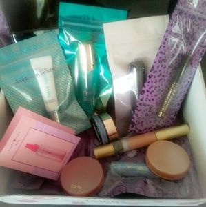 Tarte 10 piece makeup bundle 💋 brand new + Mally